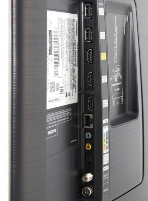 Телевизор Samsung ue32m5550au входы.jpg